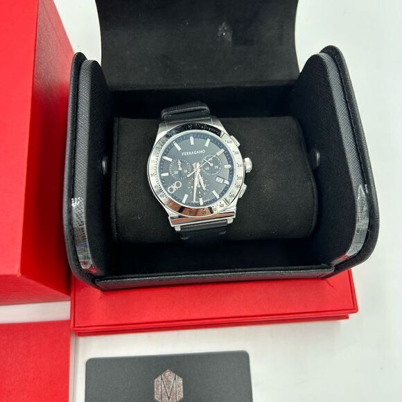 Men’s Ferragamo 1927 chronograph stainless steel 41 mm watch Swiss made - Picture 4 of 12